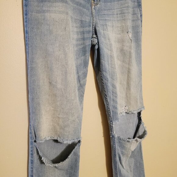 Hollister | Junior's High Rise Super Skinny Distressed Jeans (Size 9L) - Picture 9 of 14